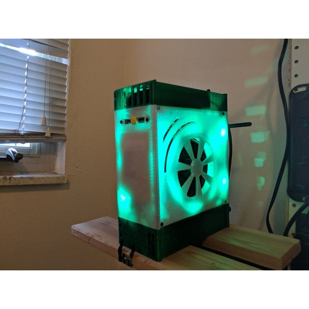 Мощный корпус Mini-ITX — фото 1