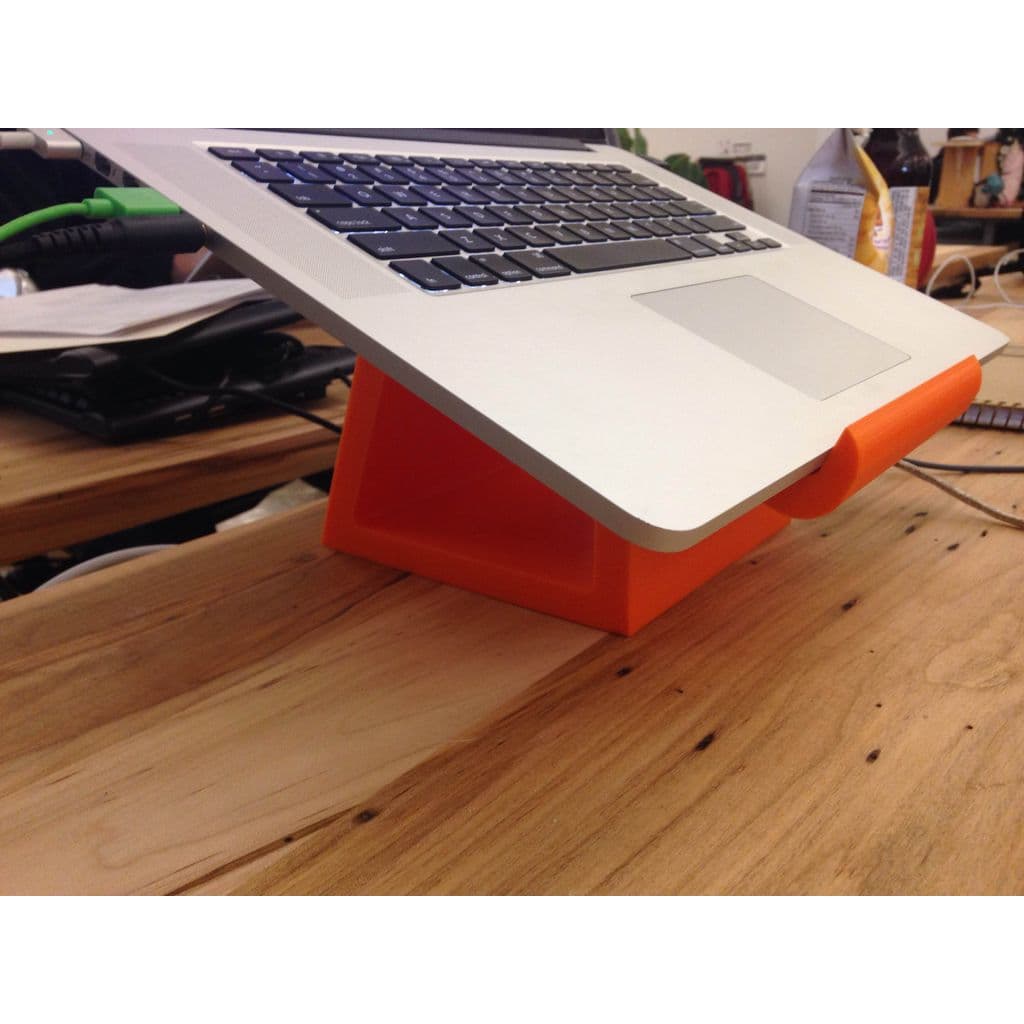 Подставка для MacBook Pro, экономящая место — фото 2