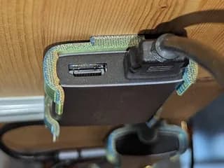 Крепление USB-платы видеозахвата HDMI — фото 1