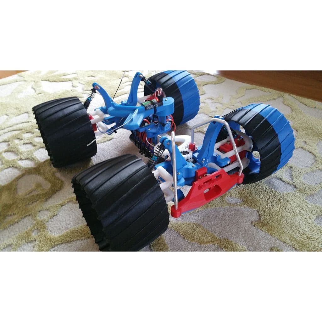 Полноприводная RC-машинка с бортовым поворотом — фото 2