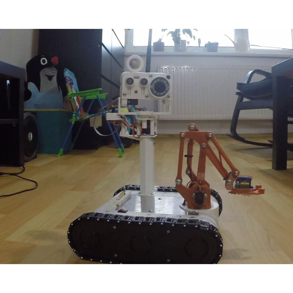 Робот-танк на базе Arduino — фото 1