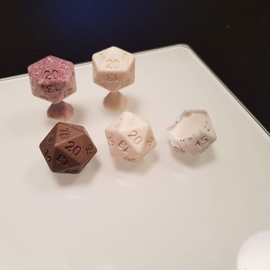 Набор для литья кубика D20 из смолы — фото 3