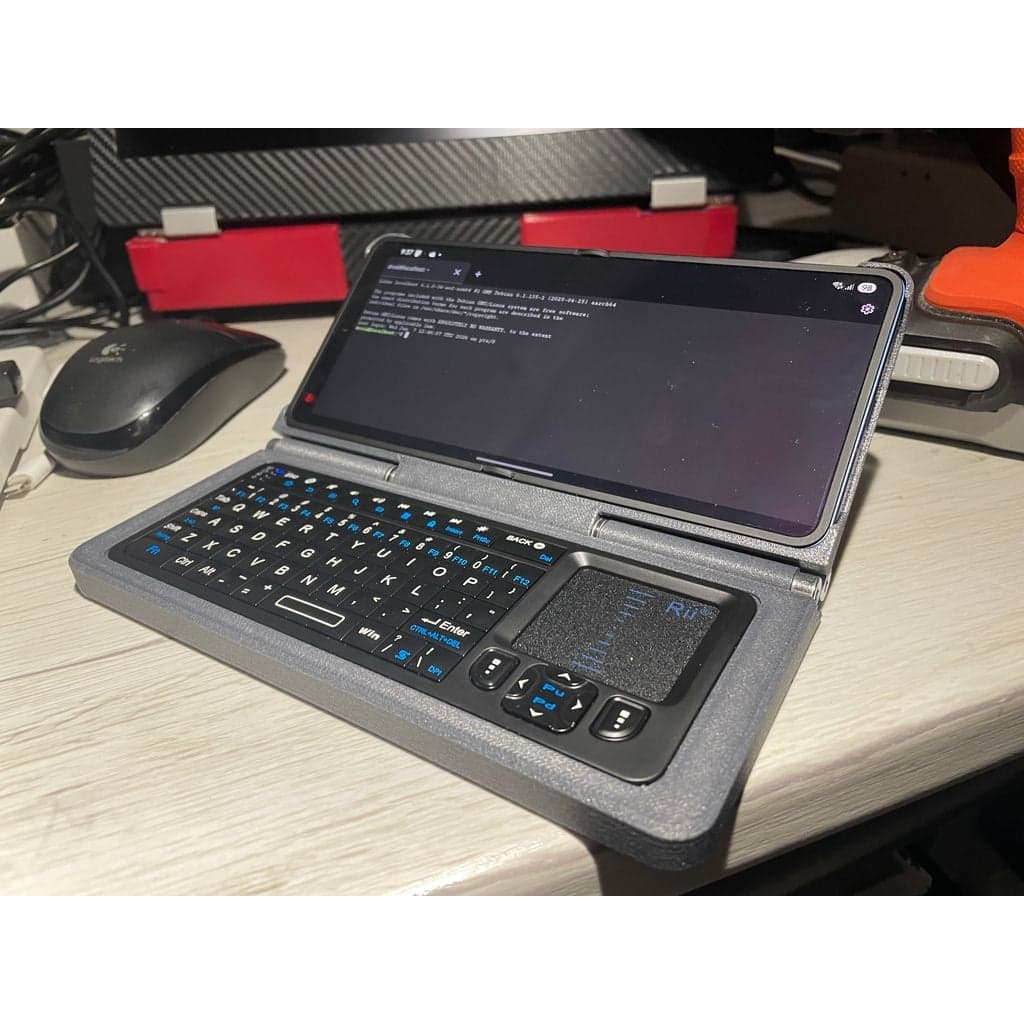 Мобильная рабочая станция для складного смартфона — фото 1