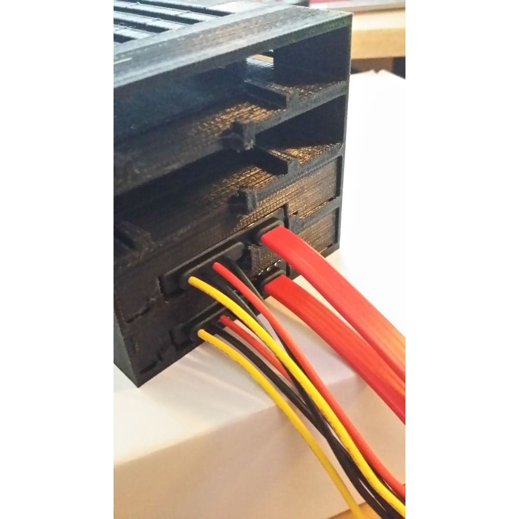 Корпус для четырех HDD с возможностью горячей замены — фото 3
