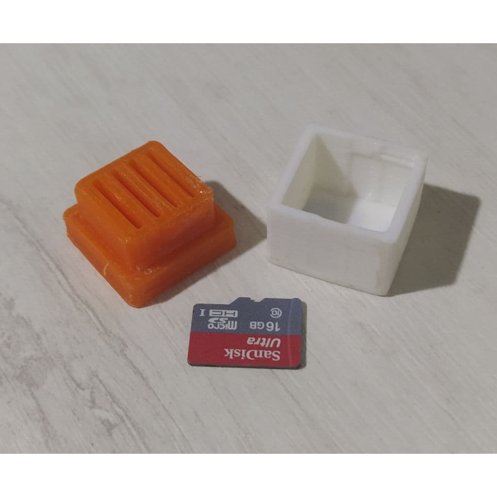 Мини-бокс на 4 карты microSD — фото 1