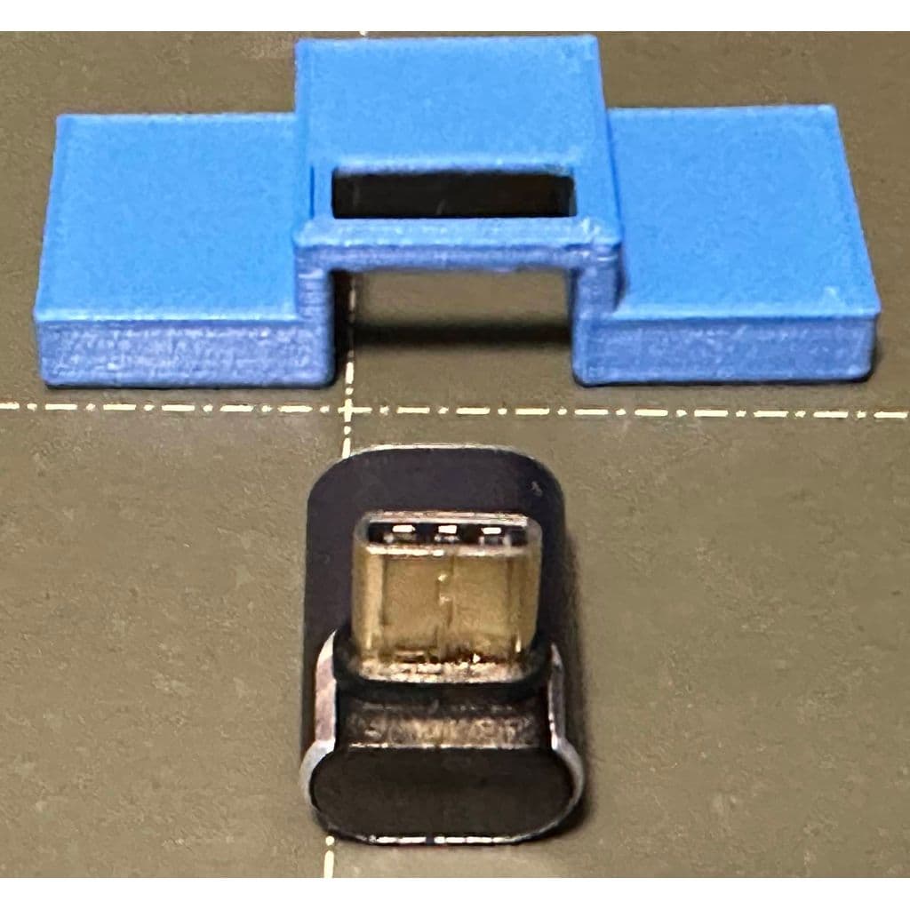 Подставка-держатель для зарядки USB-C — фото 1